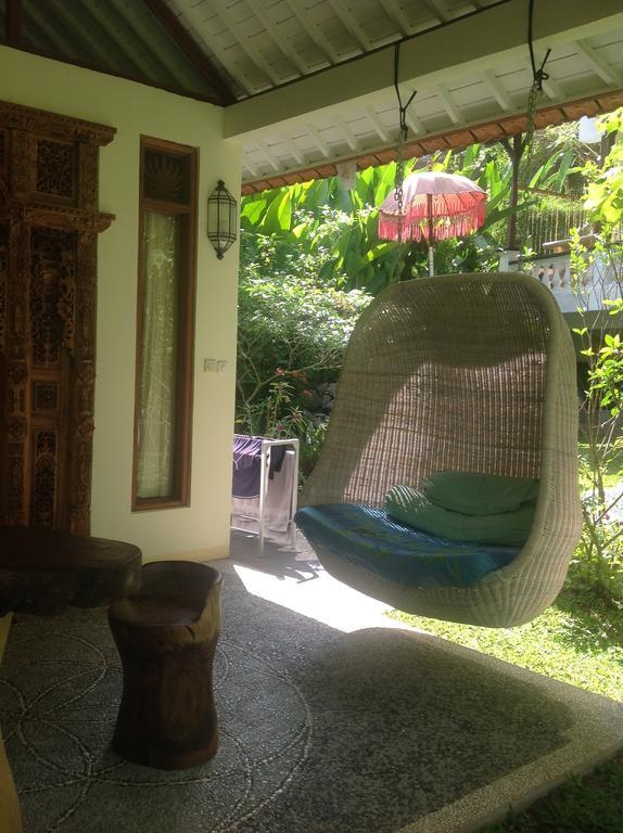 White Lotus Oasis Hotel Ubud  Ruang foto