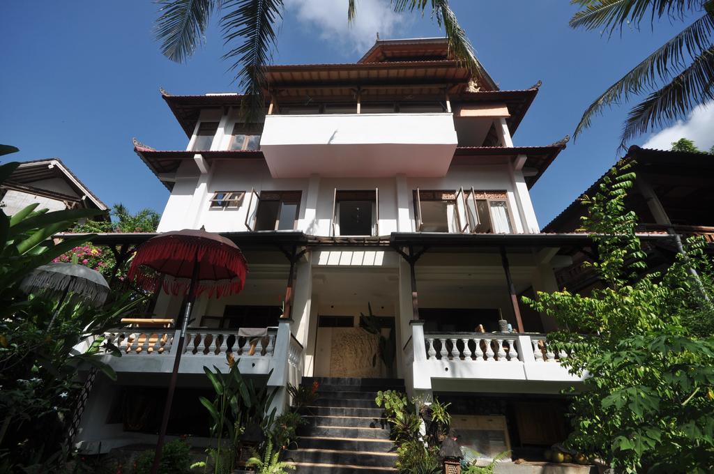 White Lotus Oasis Hotel Ubud  Bagian luar foto