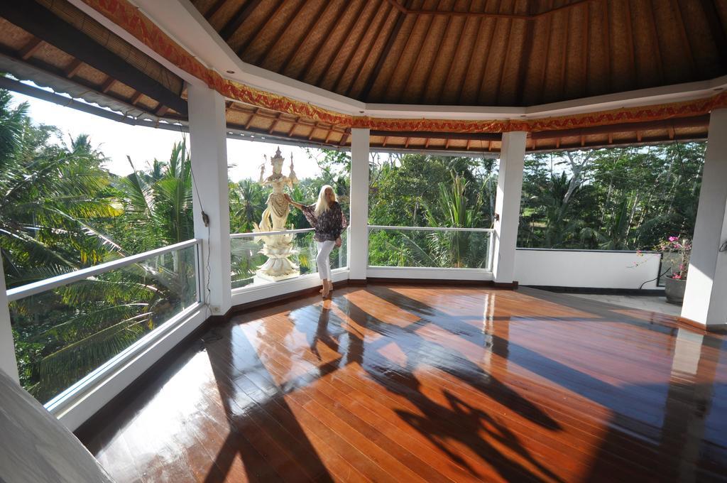 White Lotus Oasis Hotel Ubud  Bagian luar foto