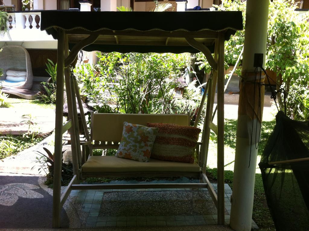 White Lotus Oasis Hotel Ubud  Bagian luar foto
